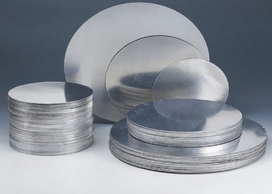 La Chine 1100 largeurs de cercle de feuille d'aluminium ont adapté OIN aux besoins du client vide 9001 de disques en aluminium certifiée fournisseur