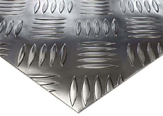 La Chine 1060 feuille en aluminium de bande de roulement de 5052 diamants, feuilles en aluminium légères pour les escaliers d'intérieur fournisseur