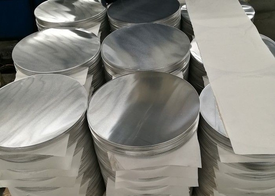 La Chine épaisseur en aluminium de cercle de la feuille 1050 1060 A1070 adaptée aux besoins du client pour la ventilation fournisseur